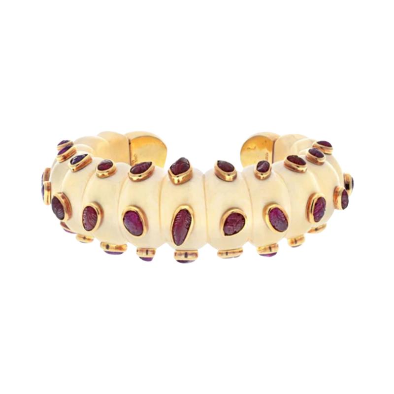 David Webb DAVID WEBB 18K YELLOW GOLD CABOCHON CUT RUBY AND FLUTED BONE CUFF BRACELET