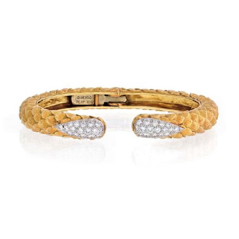 David Webb DAVID WEBB 18K YELLOW GOLD DIAMOND TIP TEXTURED BANGLE BRACELET