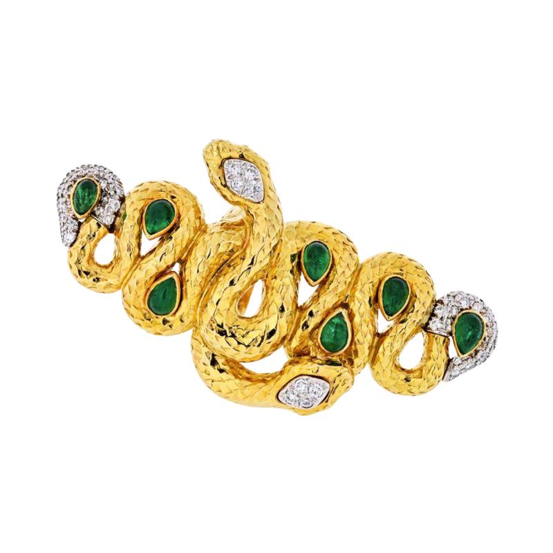 David Webb KINGDOM 18K YELLOW GOLD TWO SNAKES EMERALDS DIAMONDS INTERLOCKING RING