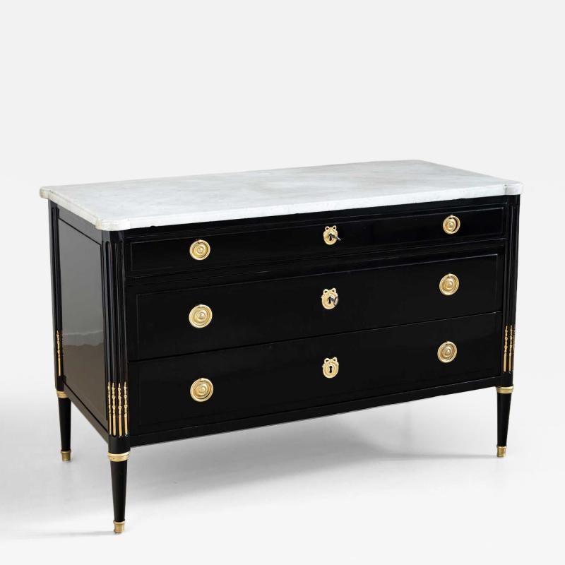 Directoire Chest of Drawers with white Marble Top France circa 1800