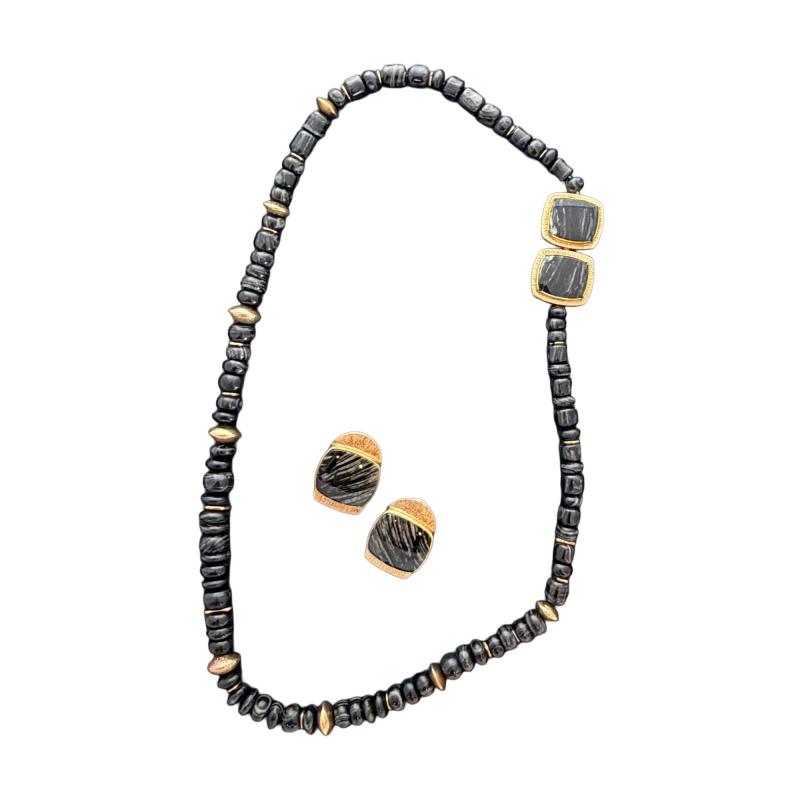 Duane Maktima Gold onyx necklace and earrings set14 kt gold