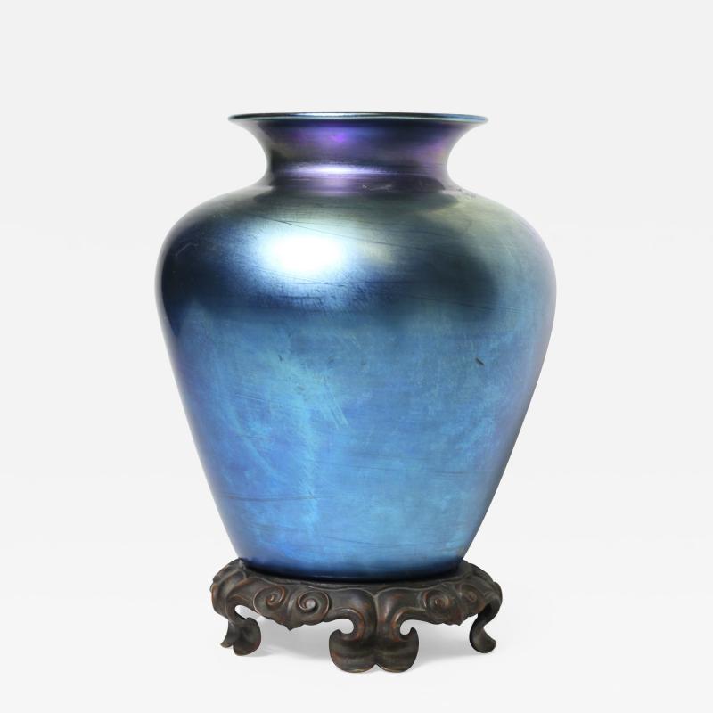 Durand Durand Blue Aurene Art Glass Vase on Bronze Base 1925 United States