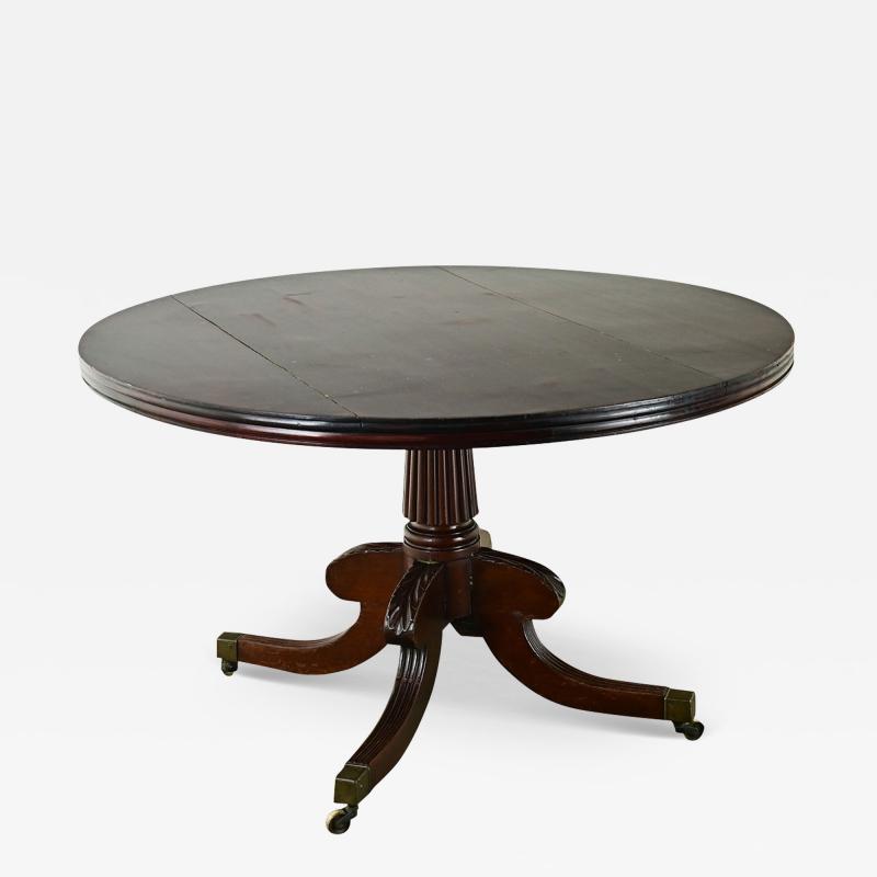 Dutch Round Pedestal Base Dining Table