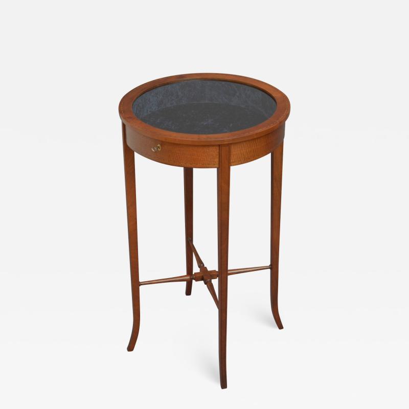 EDWARDIAN MAHOGANY DISPLAY TABLE