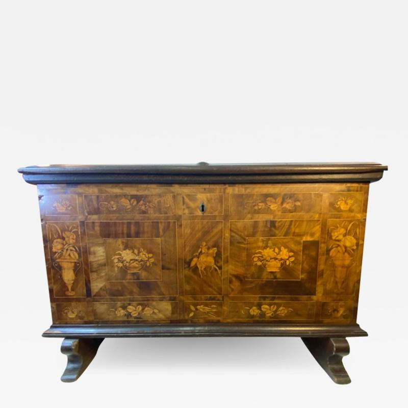 EXTRAORDINARY ITALIAN 19TH CENTURY INLAID SCENIC CHEST