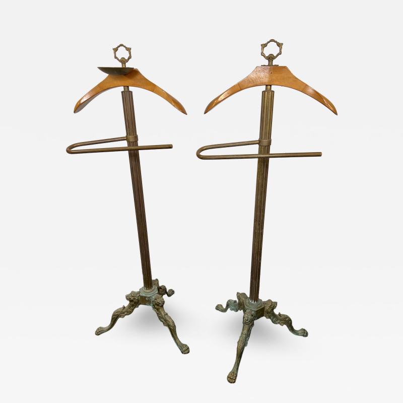 EXTRAORDINARY PAIR OF ITALIAN BRONZE LION HEAD PAW FOOTED CLOTHING VALETS