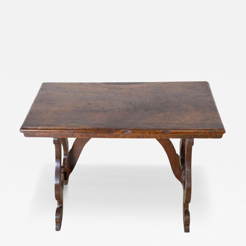 Early 18th Century Petite Tuscan Fratino Table in Solid Walnut