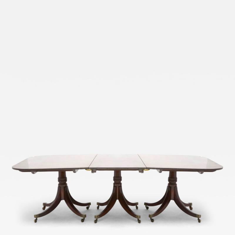 Early 19th Century Regency Mahogany Triple Pedestal Dining Table