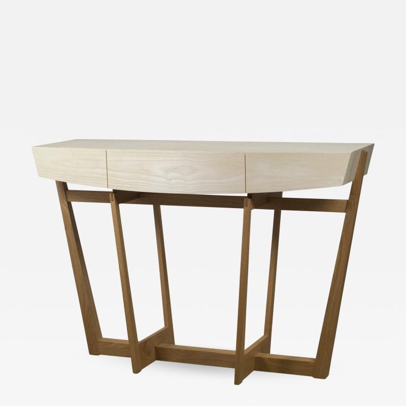 Eben Blaney Cirrus console