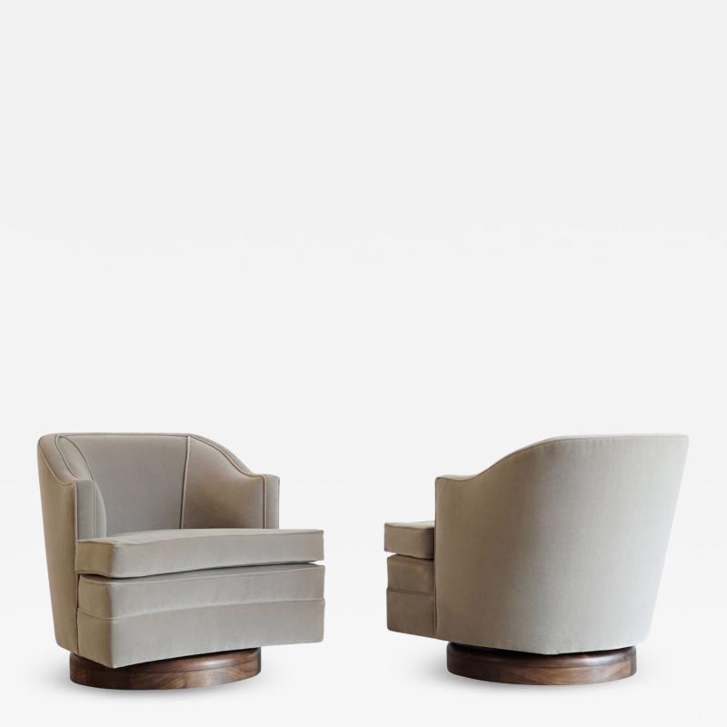 Edward Wormley Set MCM Swivel Chairs in Taupe Velvet Walnut C 1950s