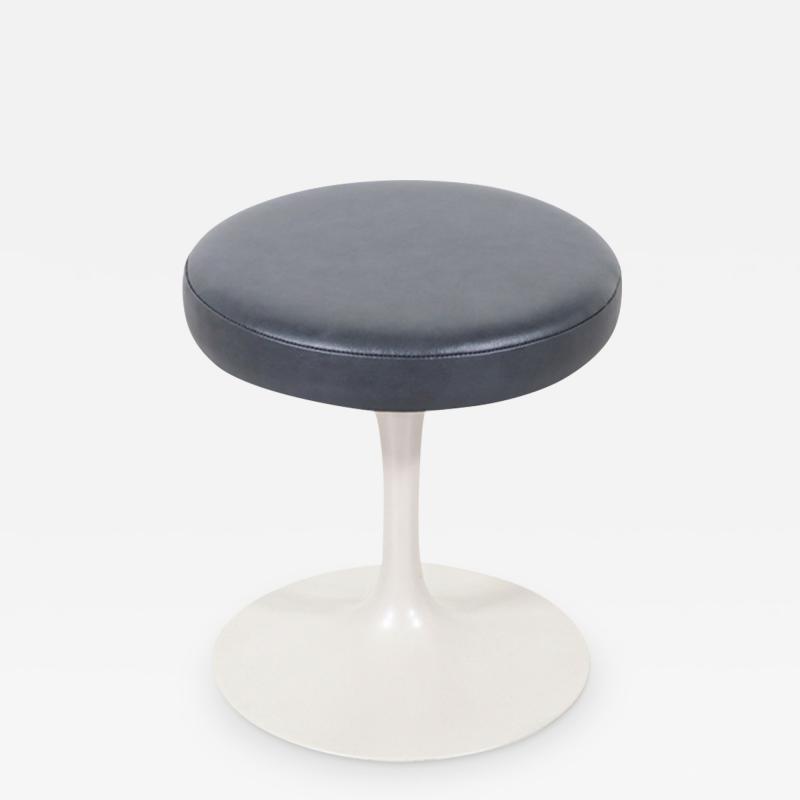 Eero Saarinen Classic Eero Saarinen Tulip Stool with Grey Leather for Knoll