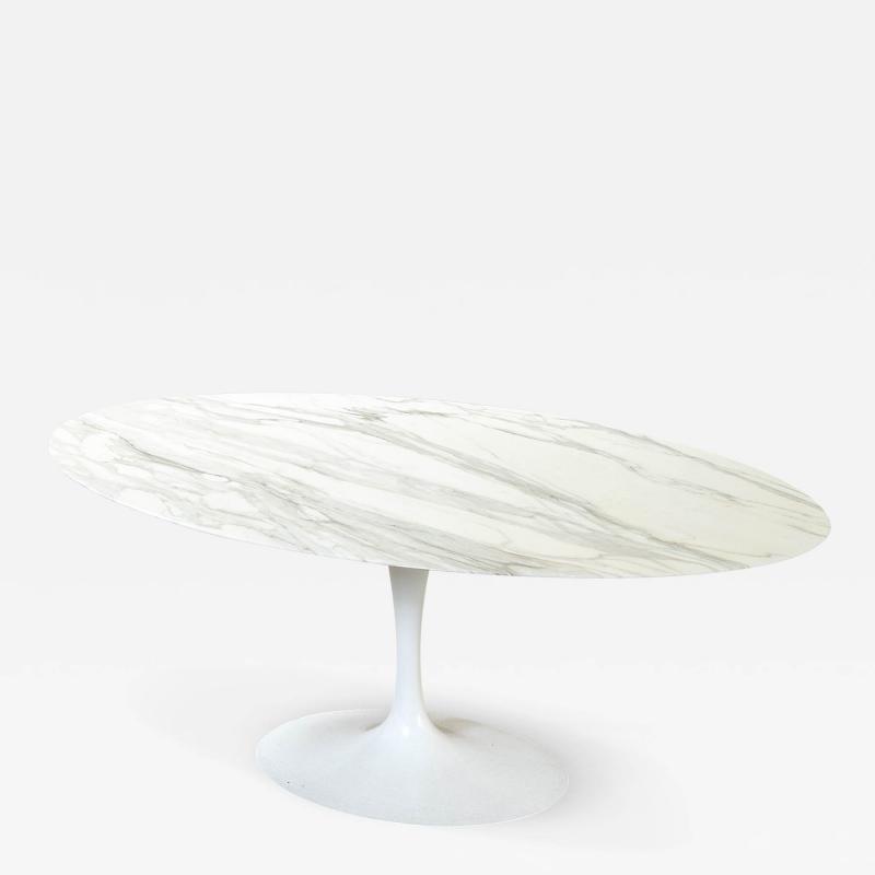 Eero Saarinen Eero Saarinen Knoll Table mod Tulip in Calacatta Marble 70s