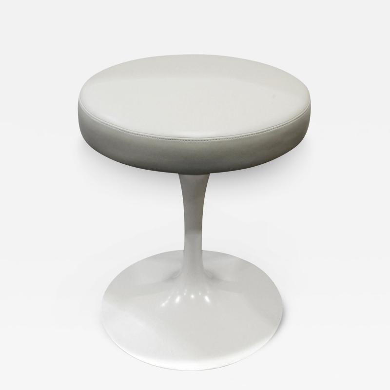 Eero Saarinen Eero Saarinen Tulip Stool Knoll Label Present 