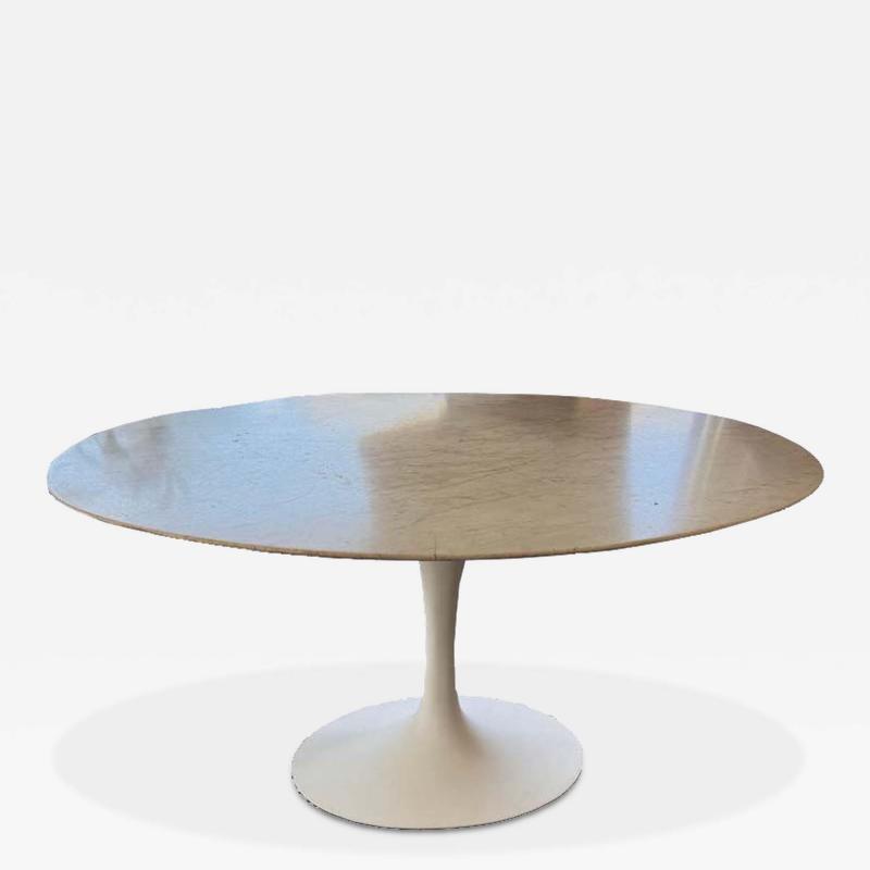 Eero Saarinen Eero Saarinen Tulip Table
