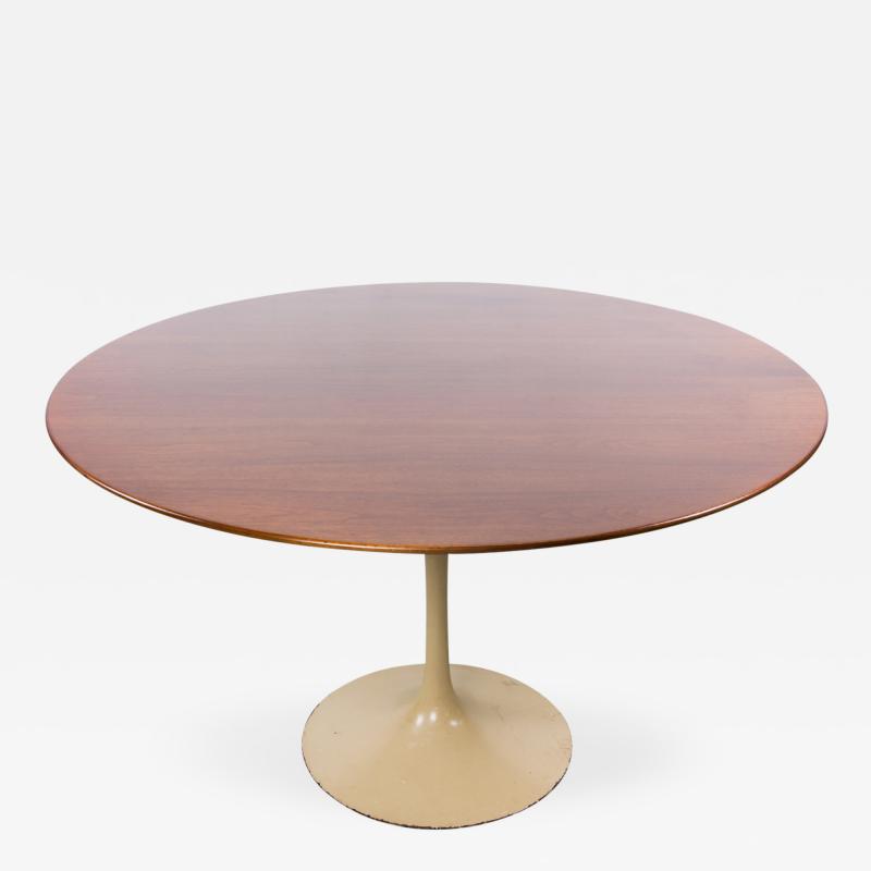 Eero Saarinen - Eero Saarinen Walnut Tulip Table for Knoll