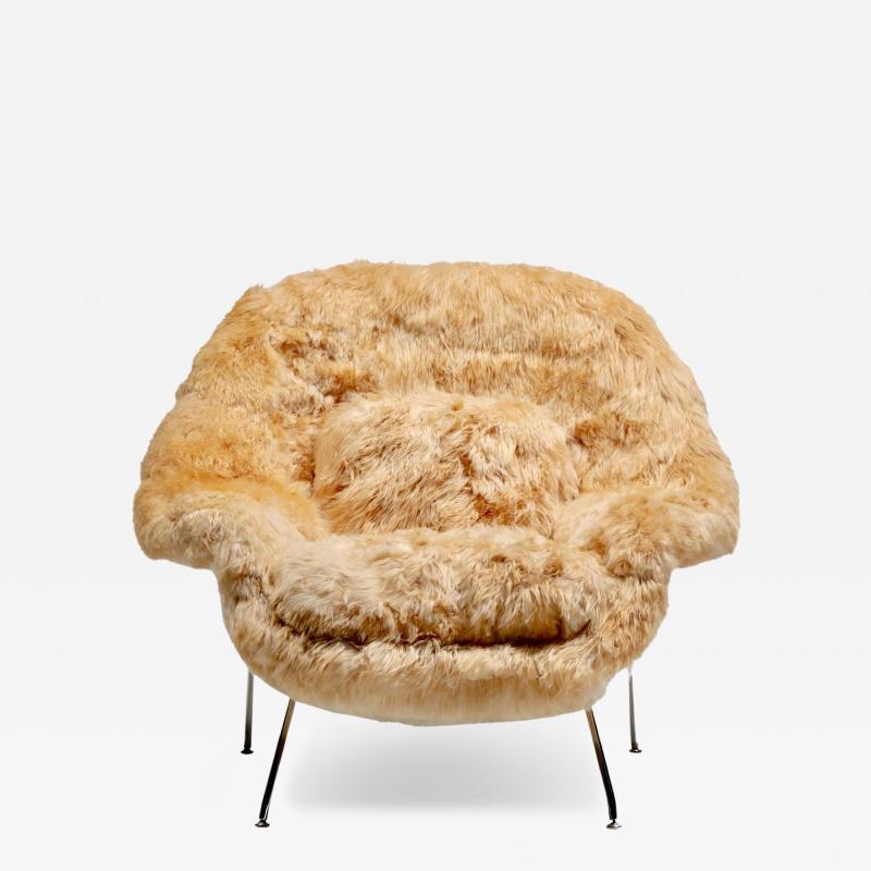 Eero Saarinen Eero Saarinen Womb Chair for Knoll Upholstered in Hand Sewn Champagne Alpaca