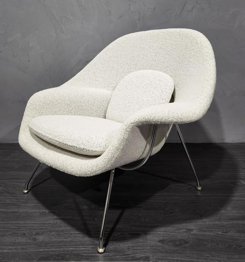 Eero Saarinen Eero Saarinen for Knoll Womb Chair and Ottoman in Off