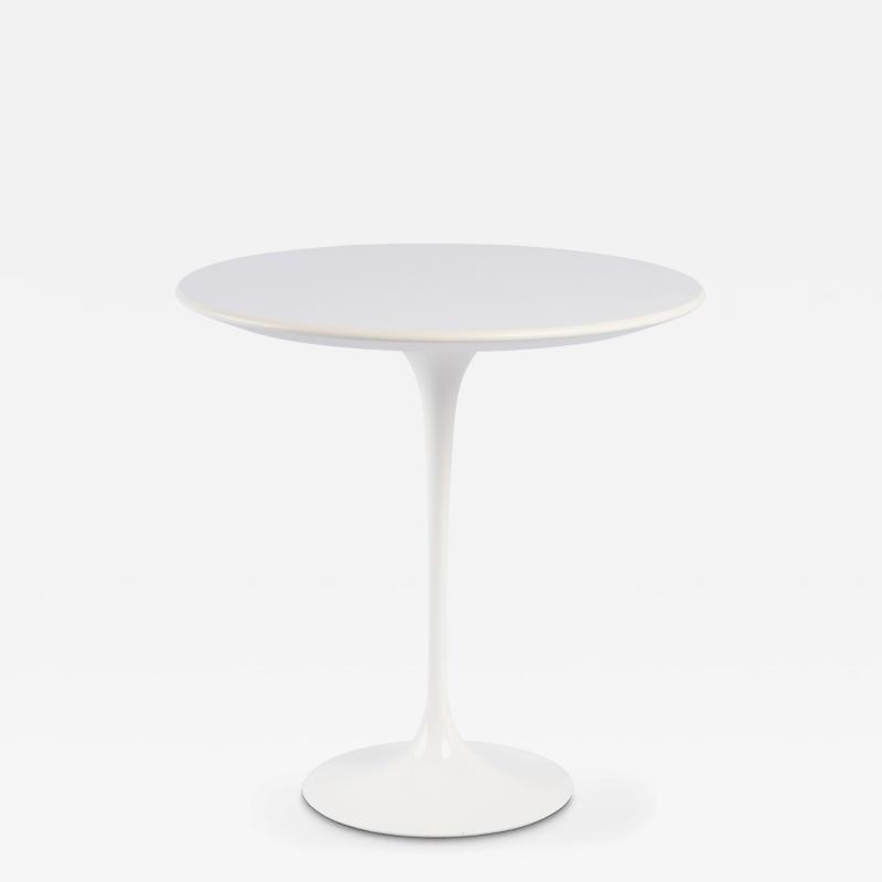 Eero Saarinen Saarinen 20 Tulip Pedestal Table in White Laminate