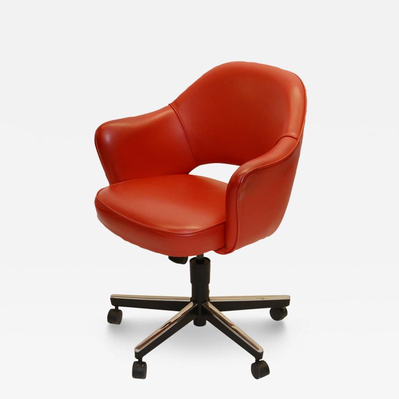 Eero Saarinen Saarinen Executive Arm Chair in Original Red Leather Swivel Base