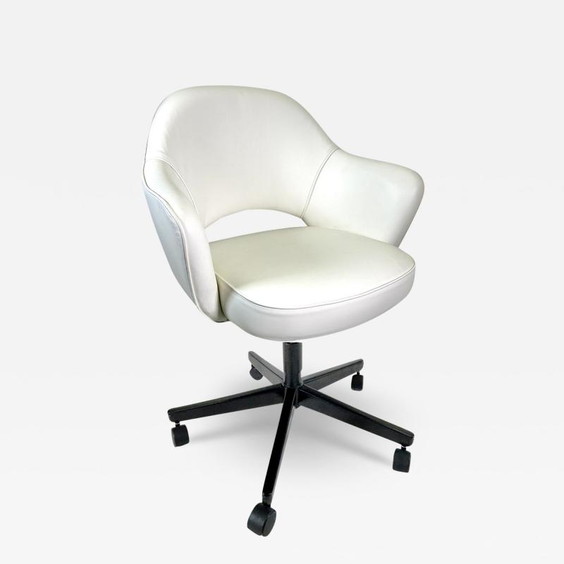 Eero Saarinen Saarinen Executive Chair in Italian White Leather Black Swivel Base