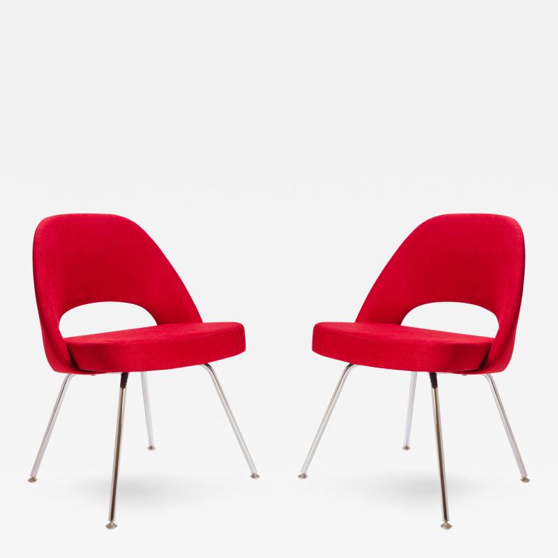 Eero Saarinen Saarinen for Knoll Executive Armless Chairs in Original Knoll Fire Red Pair