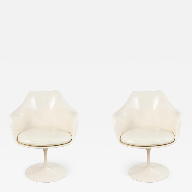 Eero Saarinen Set of 4 4 Mid Century White Tulip Arm Chairs