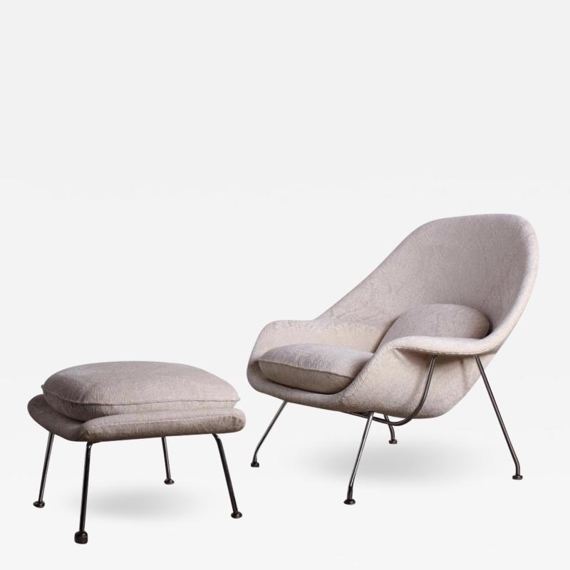 Eero Saarinen Womb Chair Ottoman by Eero Saarinen for Knoll