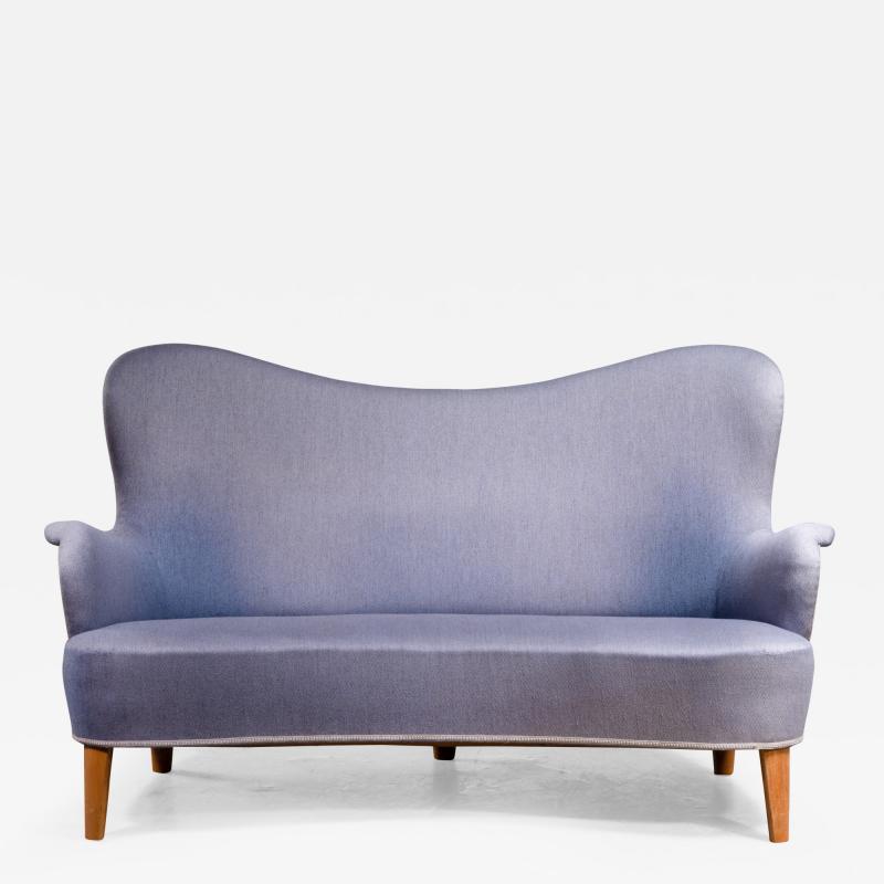 Elias Svedberg Elias Svedberg sofa with elegant curved backrest