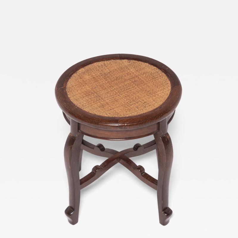 En Pointe Oval Woven Top Stool