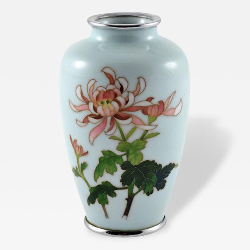 Enamel Cloisonn Vase with Chrystanthemums Japan c 1912 26