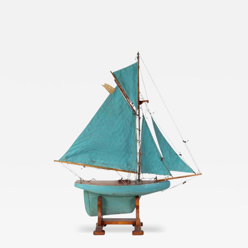 English 20th Century Kangaroo Carved Wood Gaff Cutter Pond Yacht