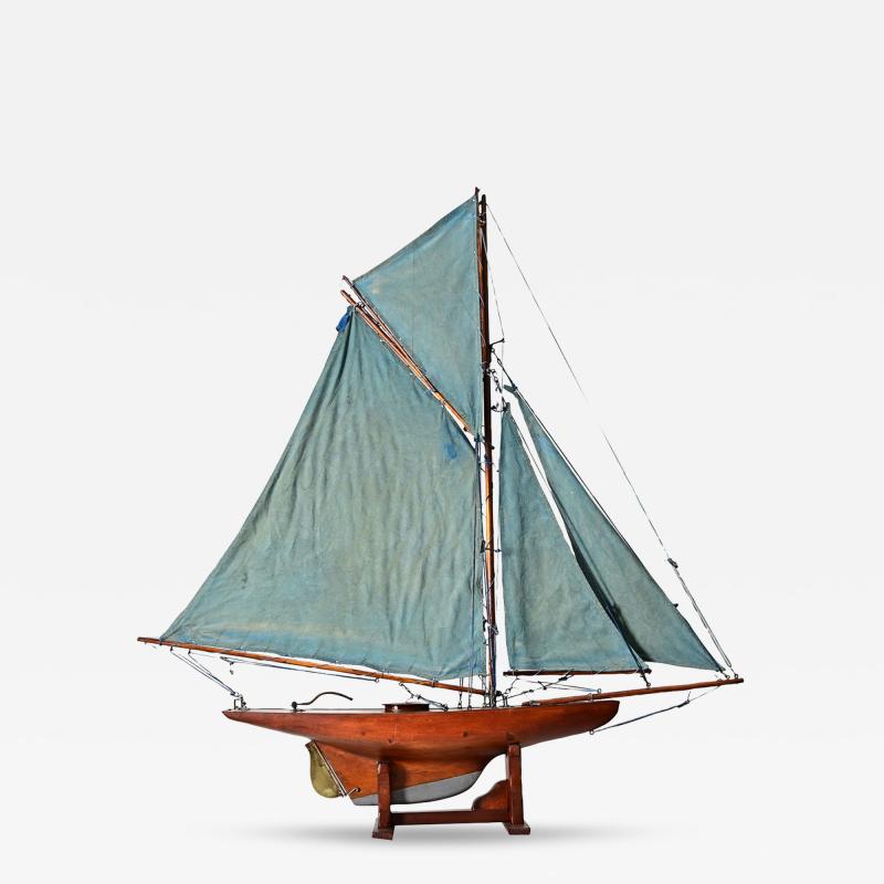 English Circa 1920 Pond Yacht