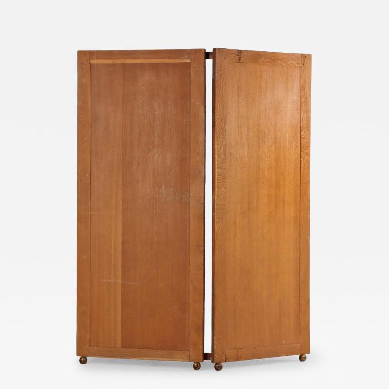 English Oak Linenfold Four Panel Screen with Turned Feet C 1900 