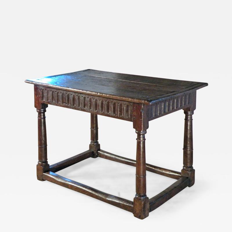 English Rustic Late Elizabethan Charles I Oak Center or End Table