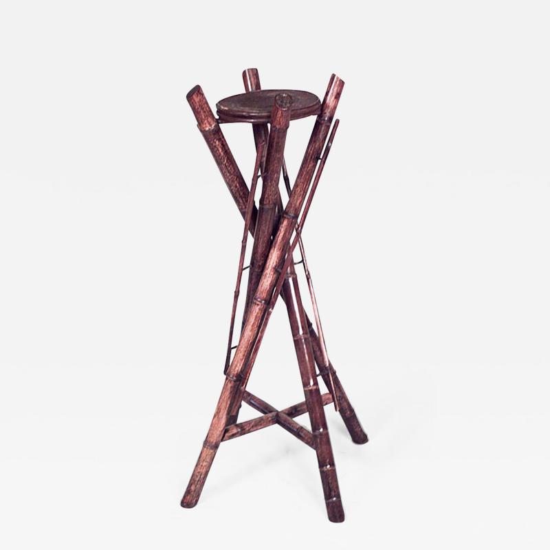 English Victorian bamboo pedestal with 4 cross legs and round top