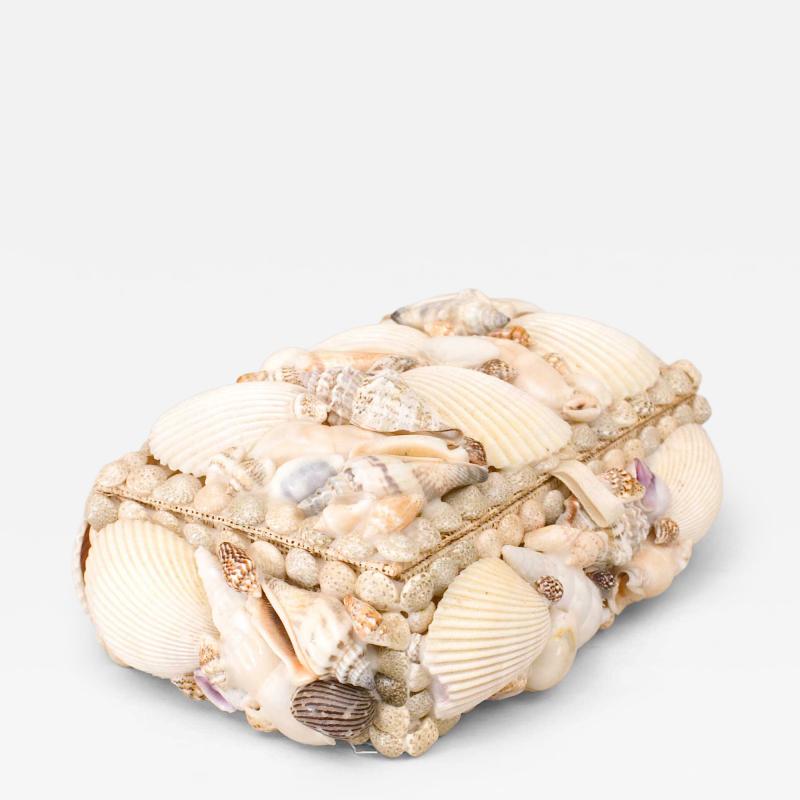 English Victorian style 1940s small rectangular box inlaid with sea shells