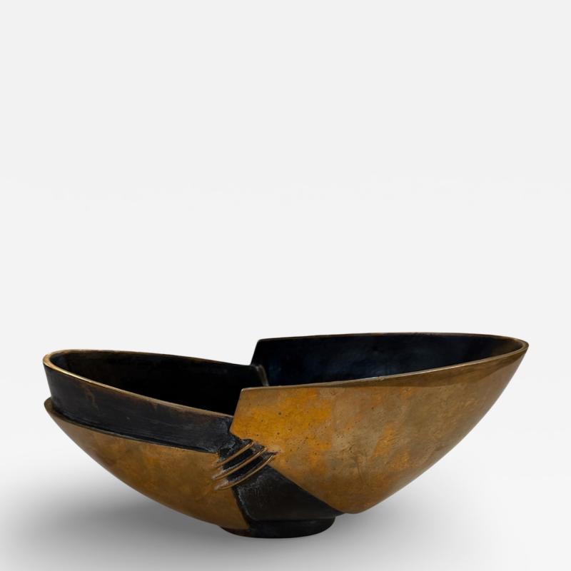 Esa Fedrigolli Esa Fedrigolli Sculptural Bowl in Cast Bronze Italy 1970s