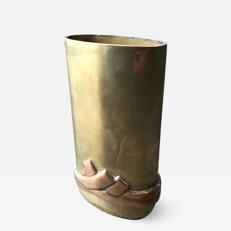 Esa Fedrigolli Tall Modern Oval Vase in Solid Bronze Signed Esa Fedrigolli Italy 1970s