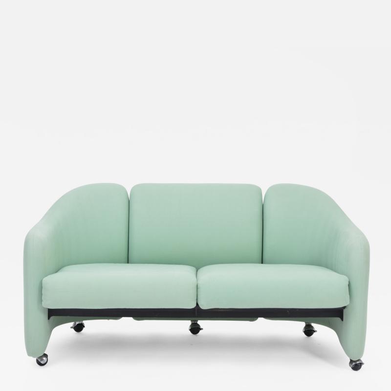 Eugenio Gerli Italian Mid Century Modern Two seater sofa D142 by Eugenio Gerli for Tecno