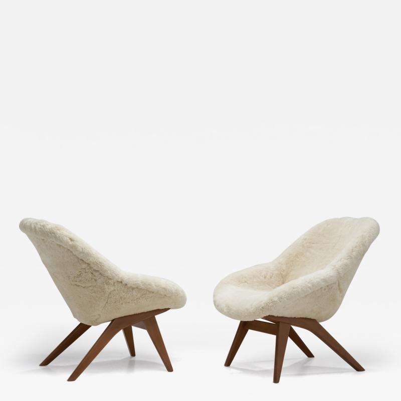 European Mid Century Modern Lounge Chairs with Tapered Legs Europe ca 1950