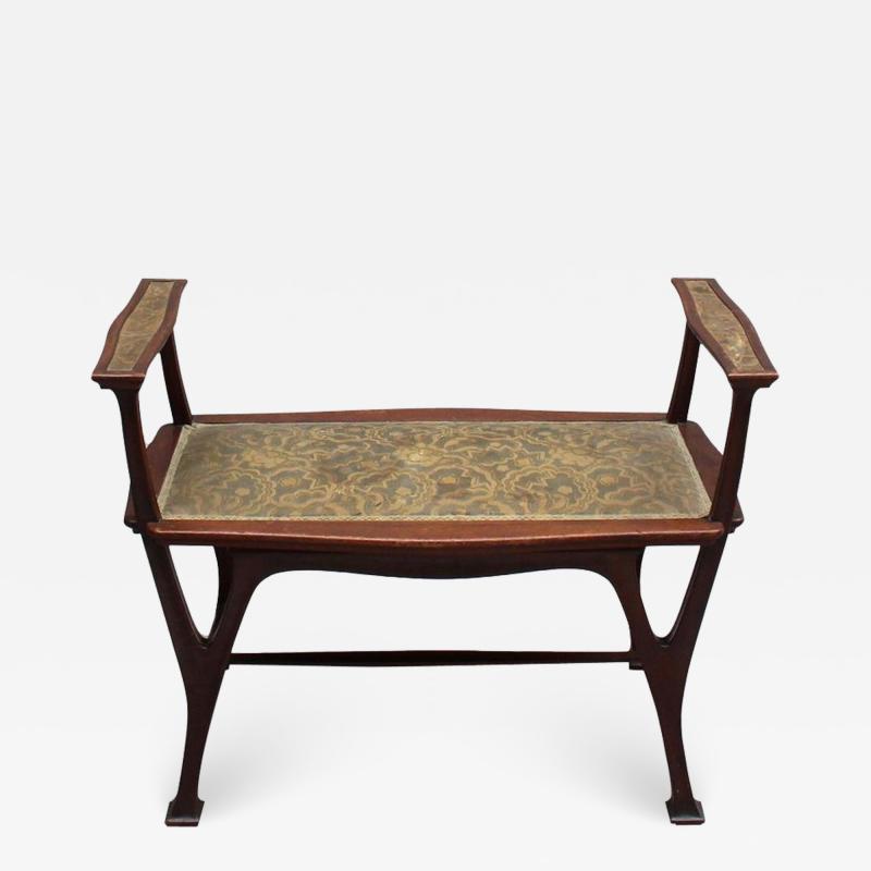 FINE FRENCH ART NOUVEAU UPHOLSTERED MAHOGANY BENCH