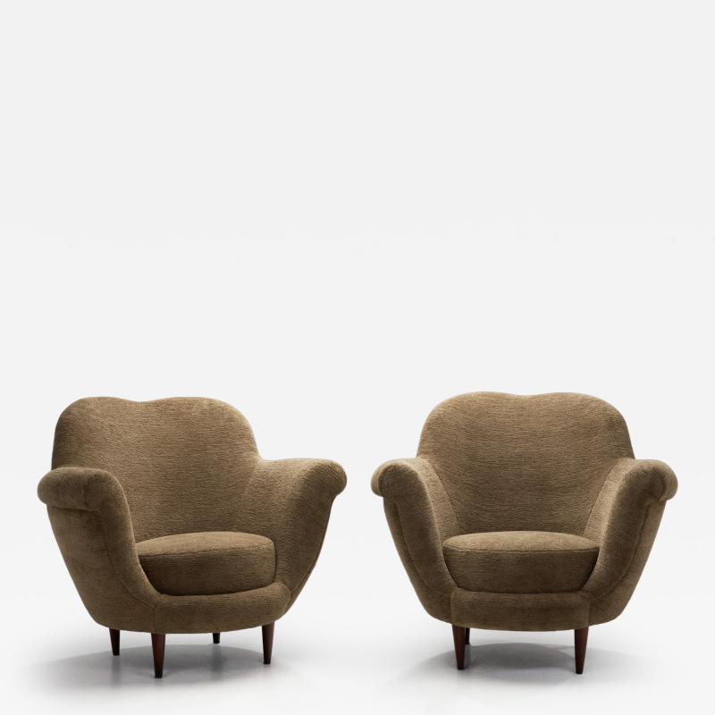 Federico Munari Pair of Federico Munari Attr Armchairs with Tapered Legs Italy 1950s