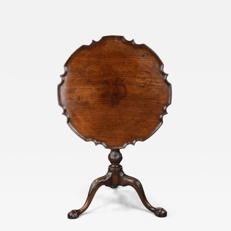 Fine 18thc George II mahogany tripod table with superb original patina
