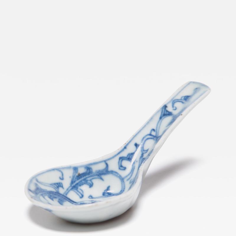 Fine Blue and White Porcelain Spoon