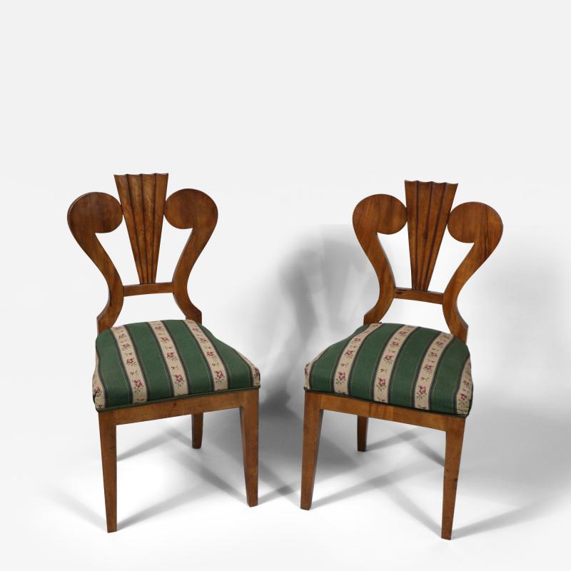 Fine Pair of Biedermeier Walnut Chairs Vienna c 1825 