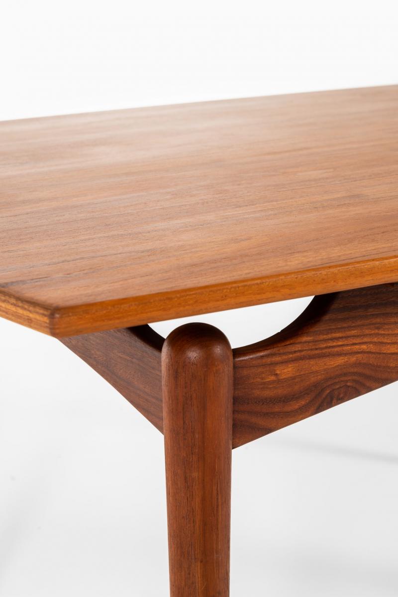 Finn Juhl Dining Table Produced in Denmark