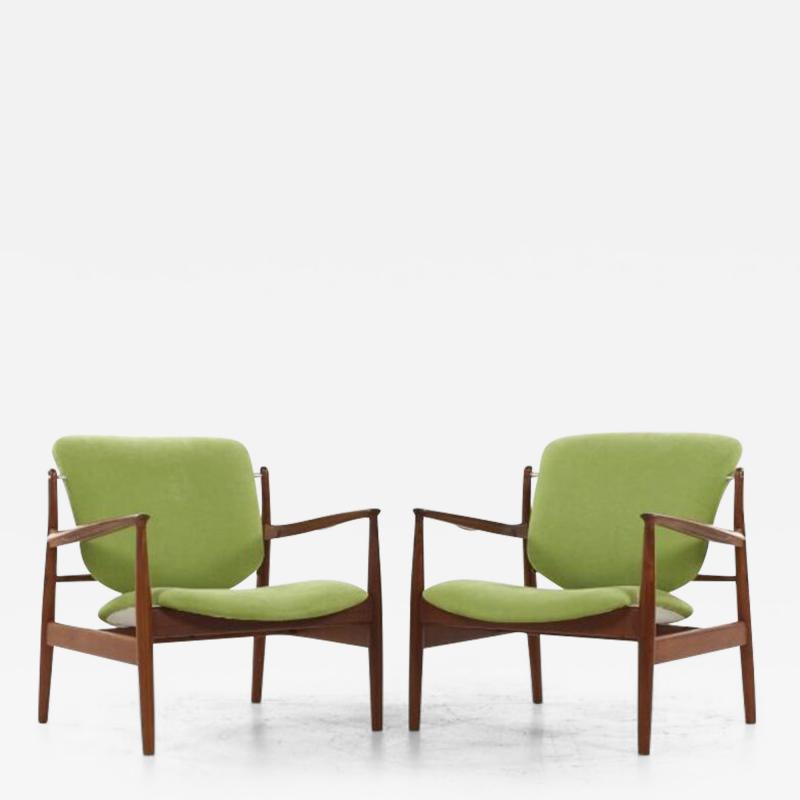 Finn Juhl Finn Juhl Mid Century FJ 136 Danish Teak Lounge Chairs Pair