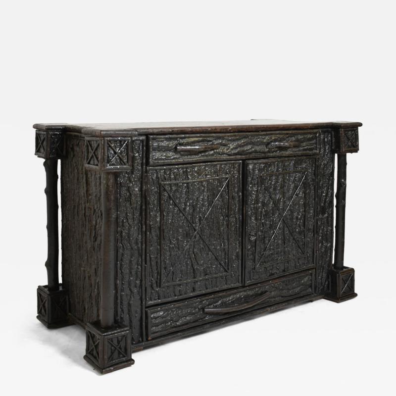 Foret Noire chest of drawers XIXth c 
