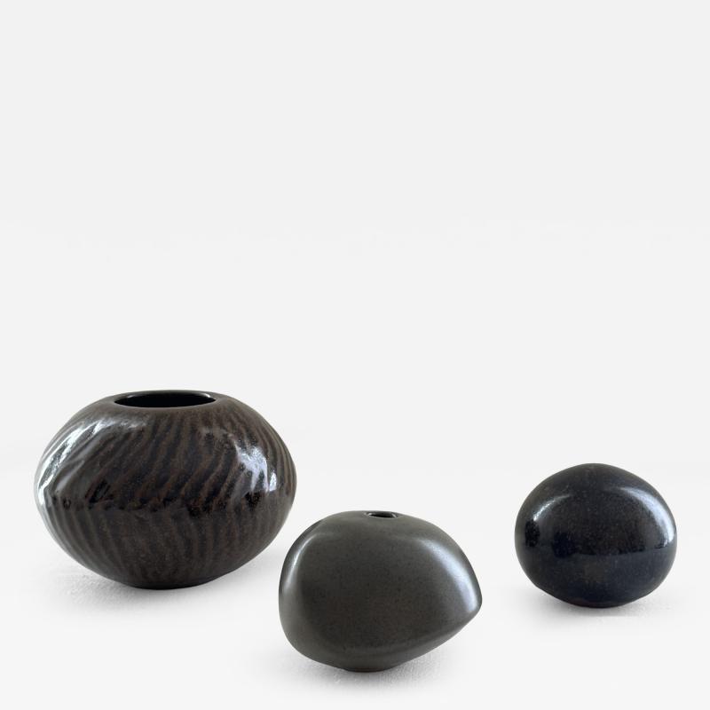 Fran is Katchatouroff two vases and a closed form 1970s