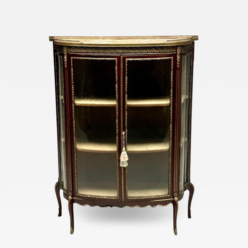 Fran ois Linke Louis XV Style Curio Cabinet Mahogany Bronze Glass France 1910s